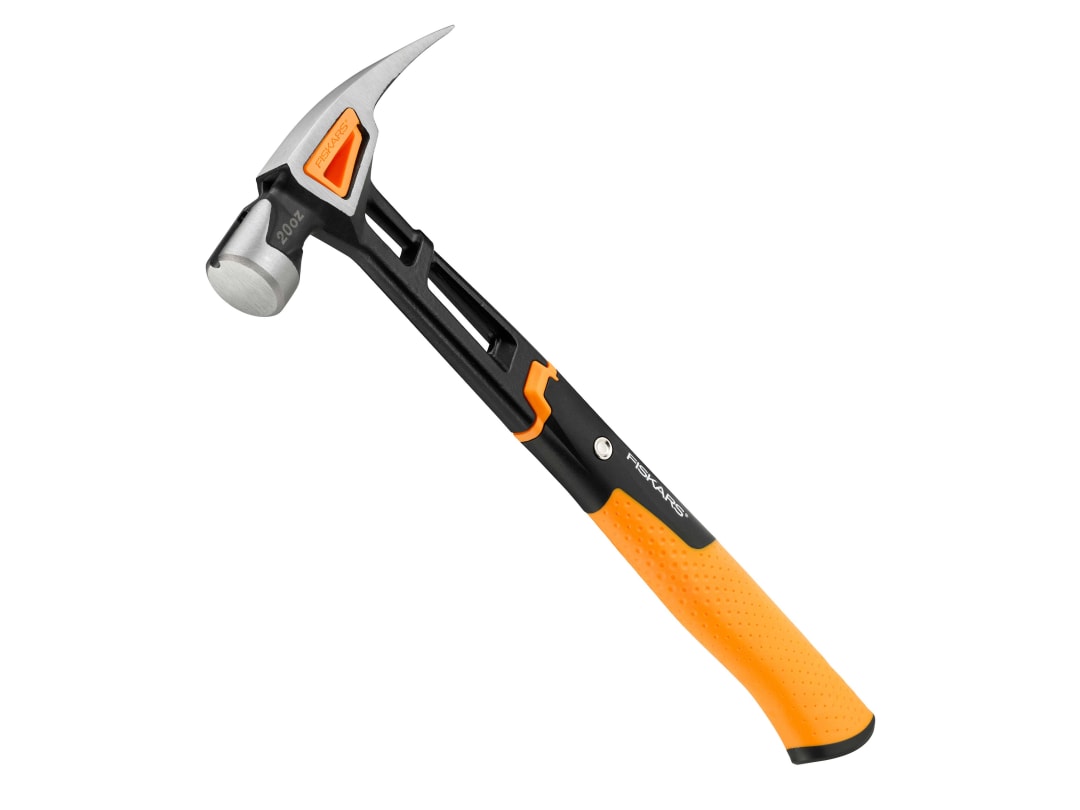 Fiskars IsoCore General Use Hammer 570g (20oz) 1020214