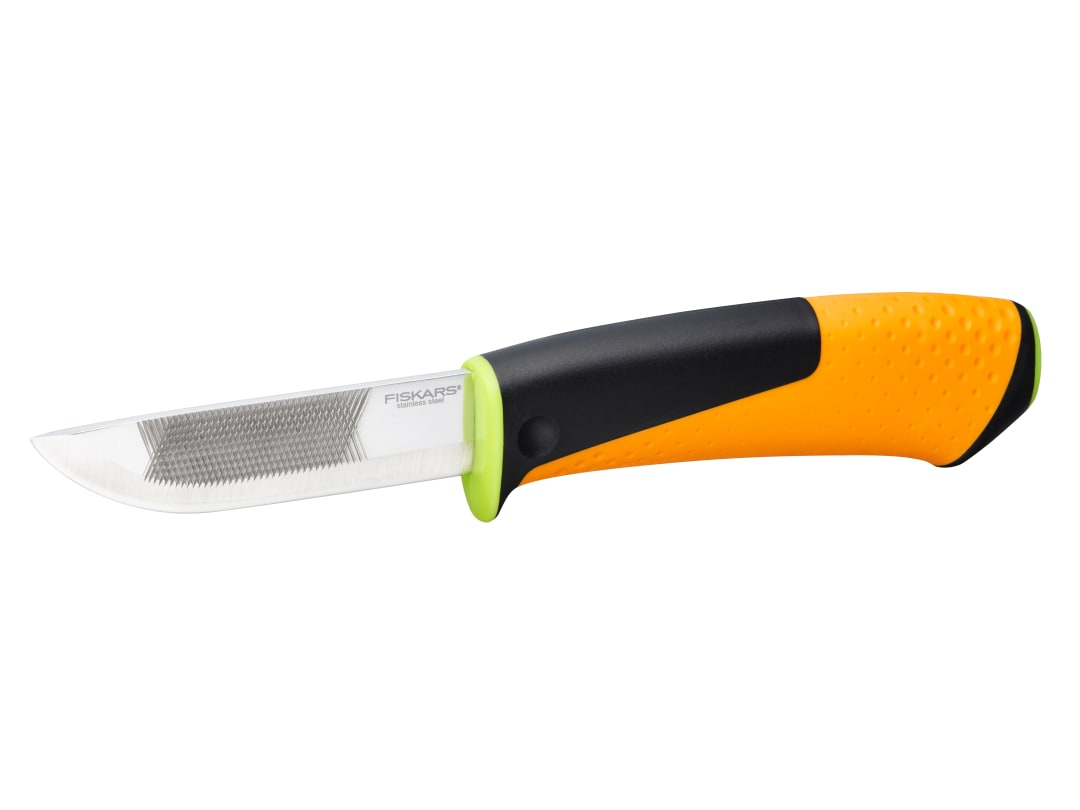 Fiskars Heavy-Duty Knife with Sharpener 1023619