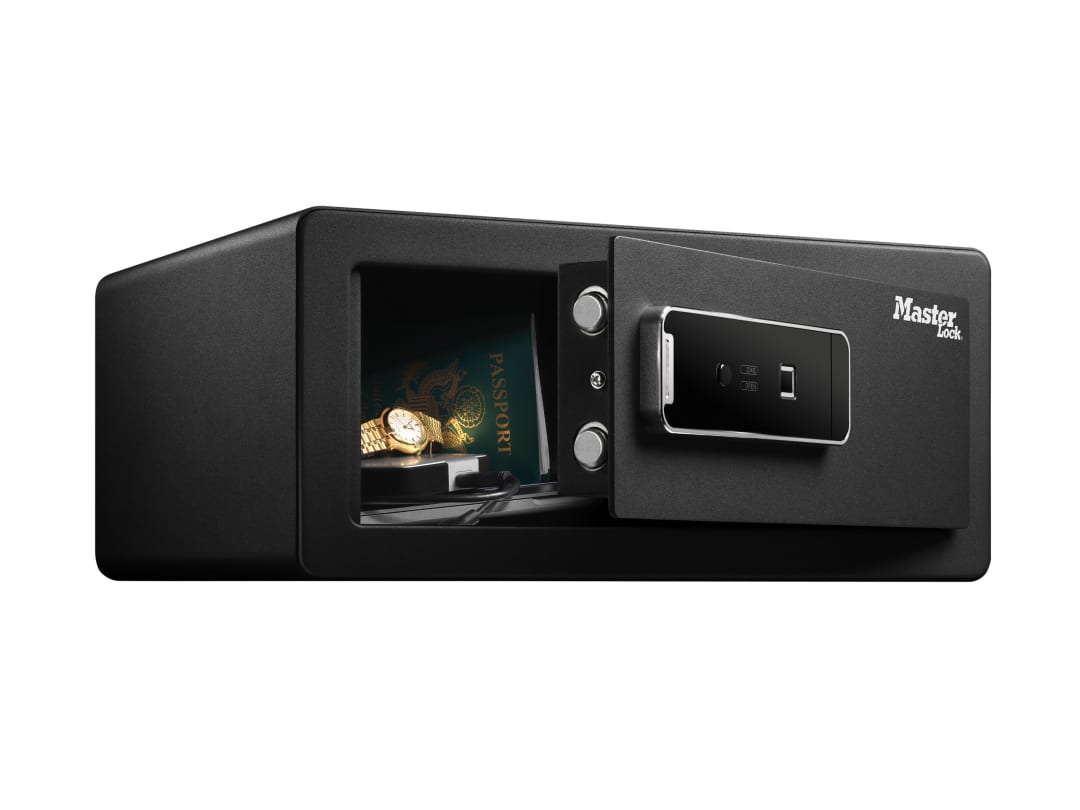 Master Lock Large Biometric Safe LX110BEURHRO
