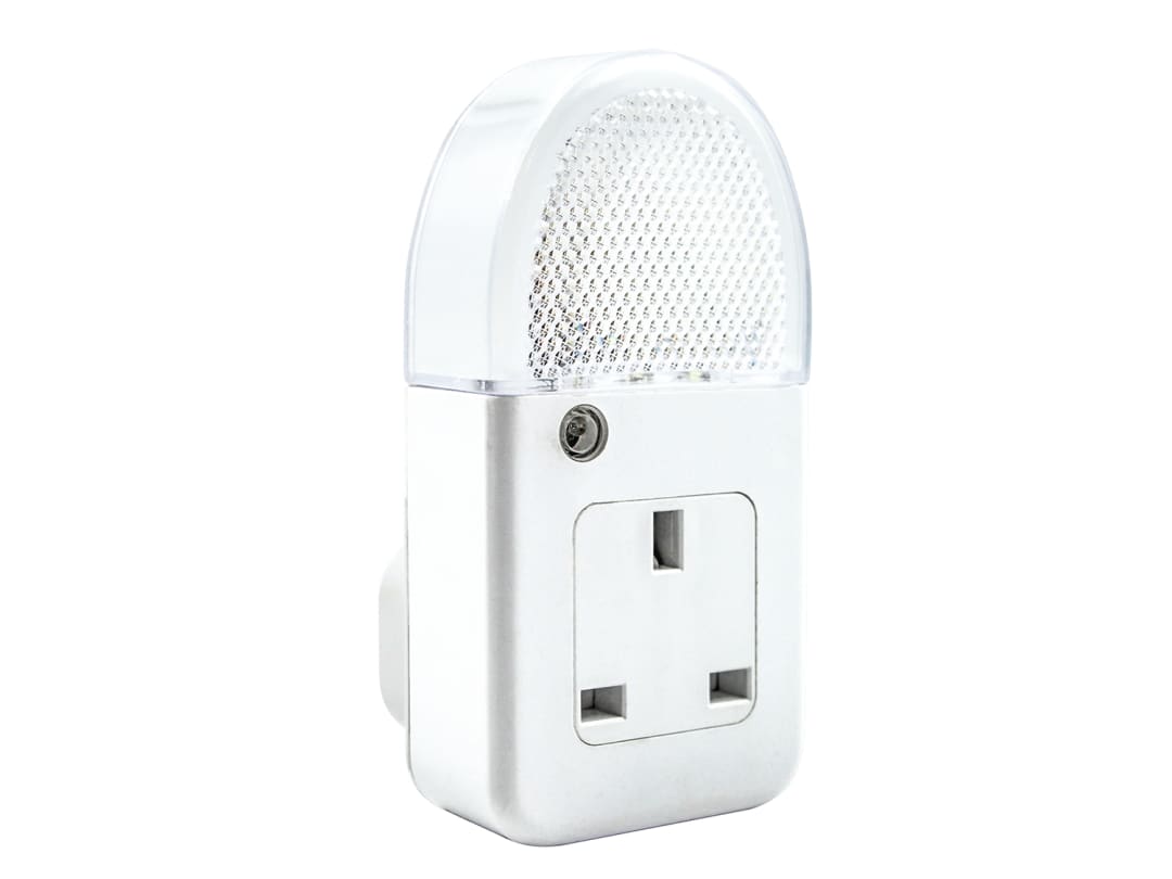 Uni-Com Plug Through Night Light UNC62745 FS-GY03