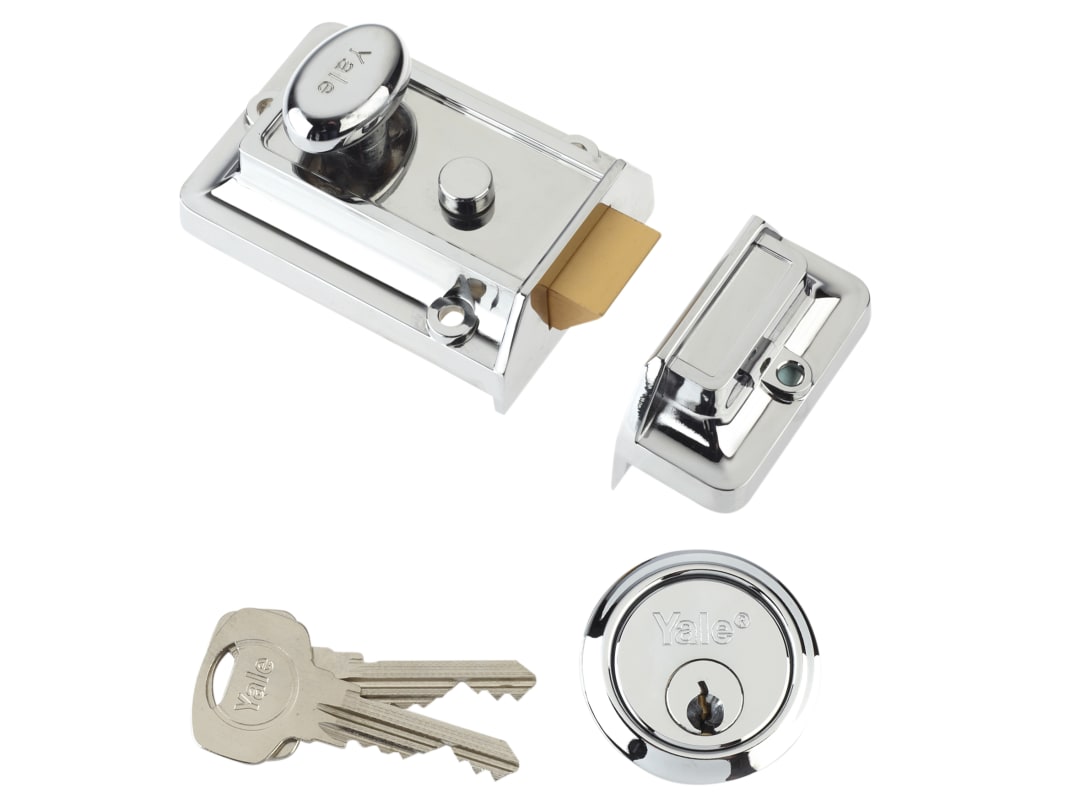 Yale Locks P77 Traditional Nightlatch 60mm Backset Chrome Finish Visi 6.30077E+11