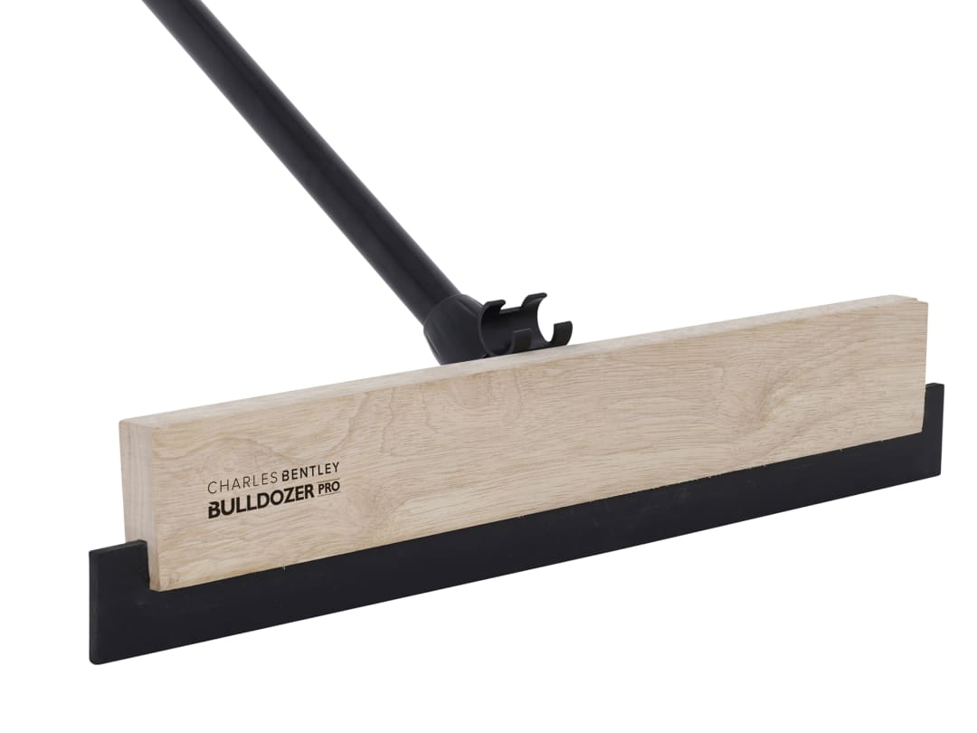 Bulldozer Pro Wooden Squeegee 24in HQ.HH.22/C4