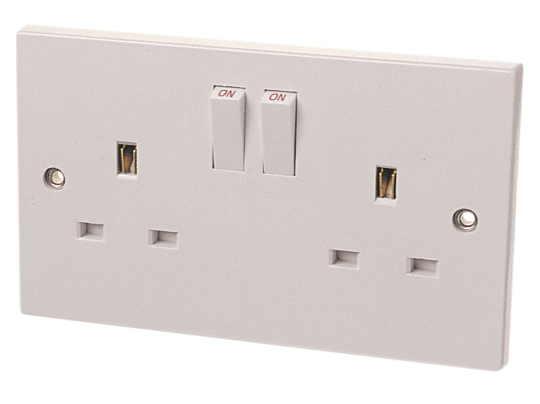 Dencon 2 Gang Switch Socket 13 Amp 4409NB 4409NB