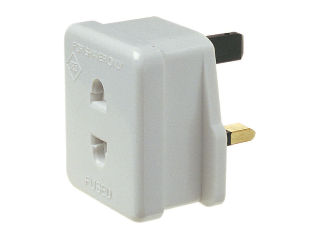Dencon Shaver Adaptor 13A Fused 6025NB