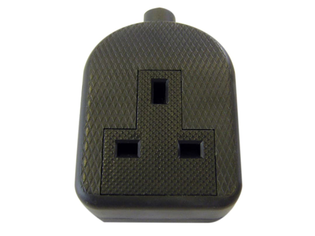 Dencon Trailing Socket 13A 1-Gang Black 9432BNB